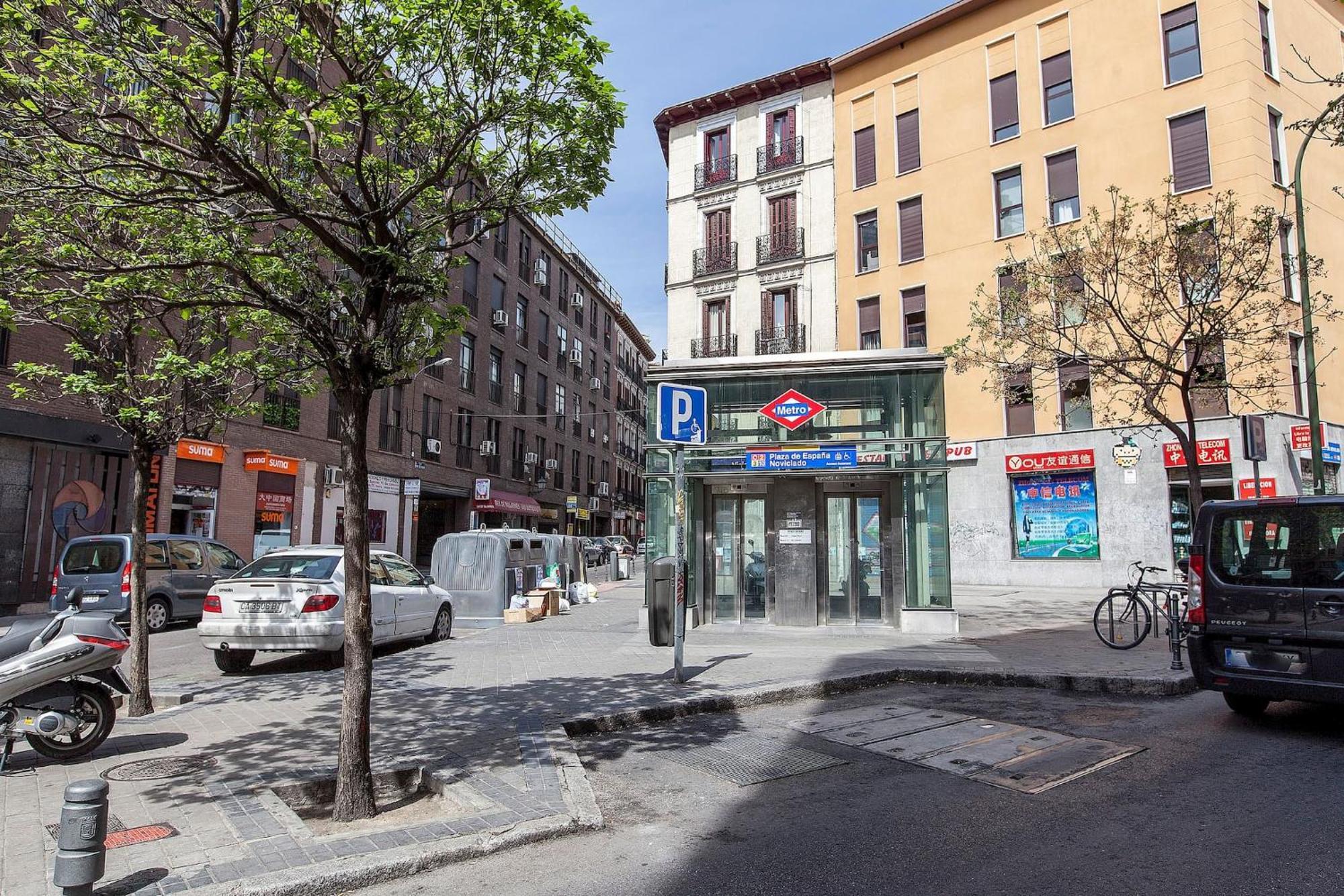 Apartamentos Day Madrid Plaza De Espana Centro Gran Via Sol Malasana エクステリア 写真