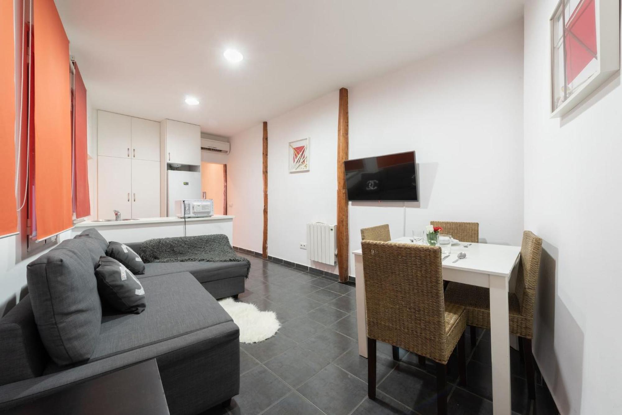 Apartamentos Day Madrid Plaza De Espana Centro Gran Via Sol Malasana エクステリア 写真