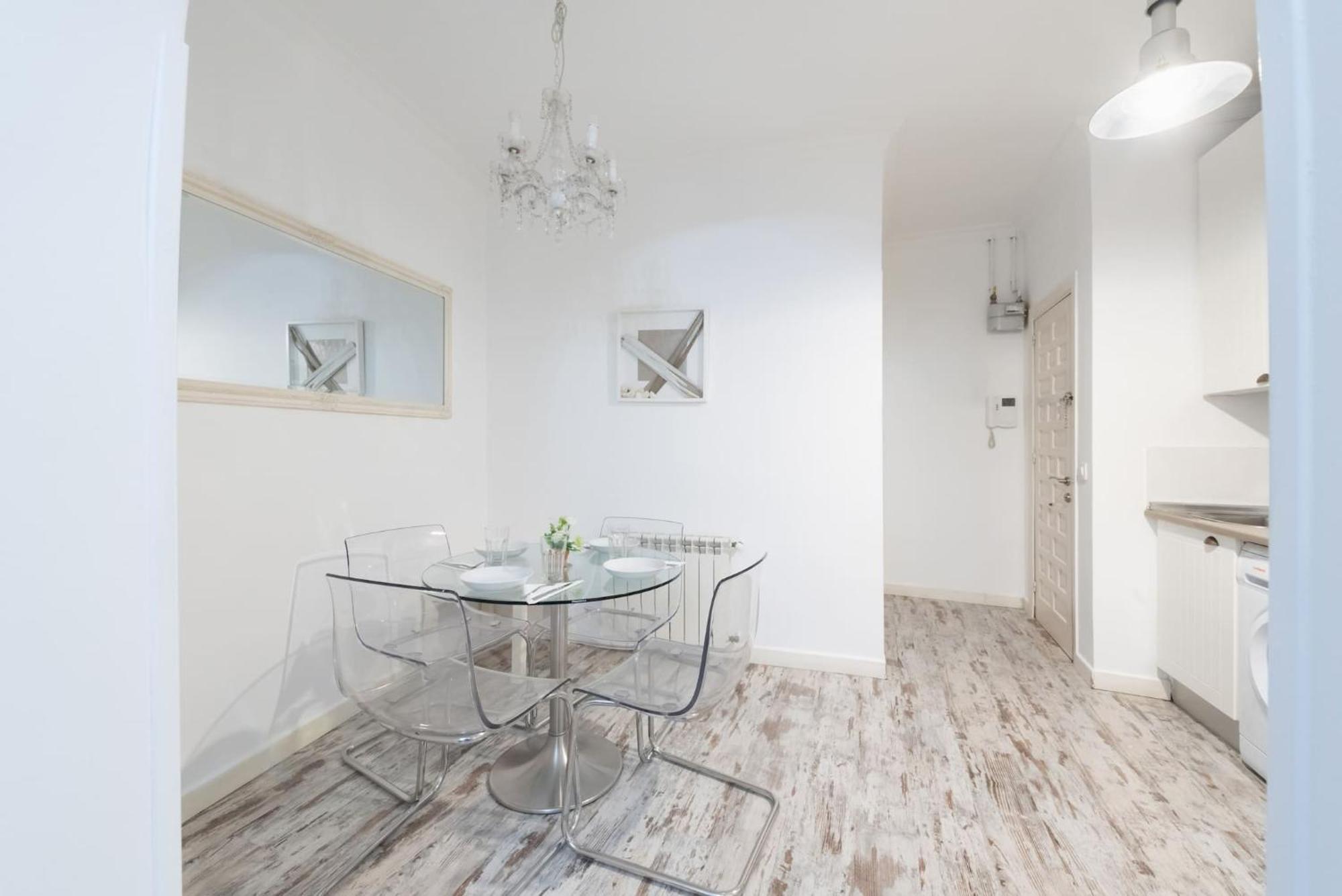 Apartamentos Day Madrid Plaza De Espana Centro Gran Via Sol Malasana エクステリア 写真