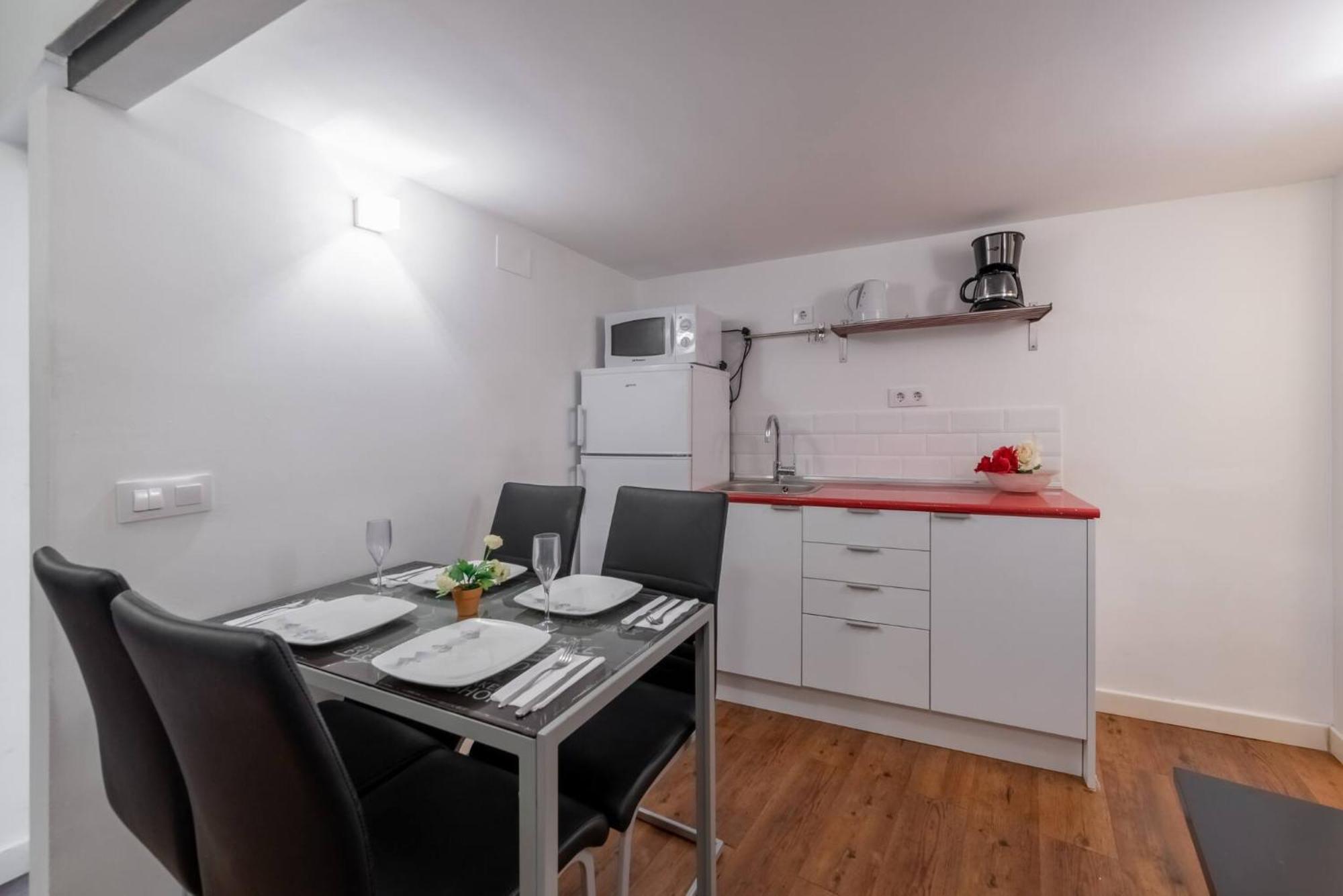 Apartamentos Day Madrid Plaza De Espana Centro Gran Via Sol Malasana エクステリア 写真