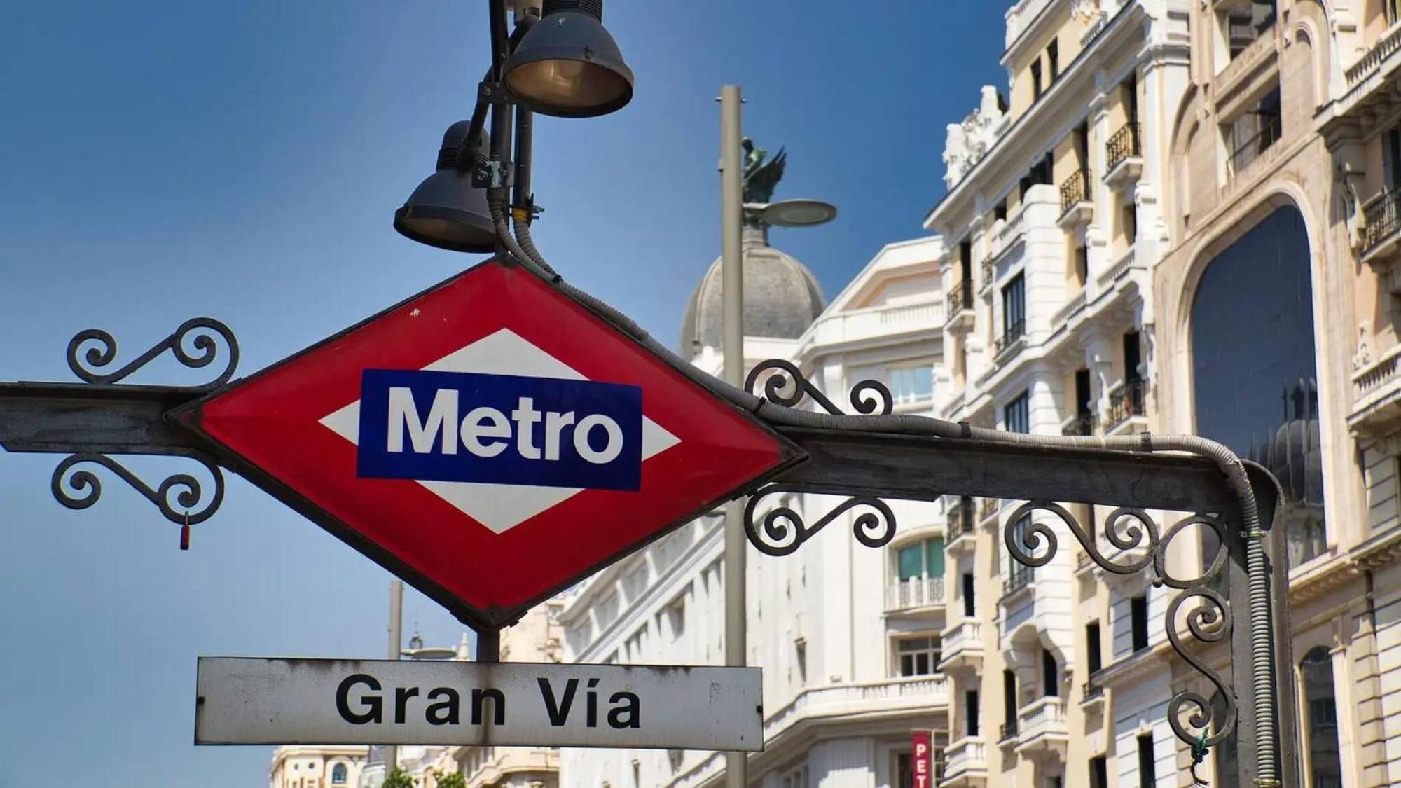 Apartamentos Day Madrid Plaza De Espana Centro Gran Via Sol Malasana エクステリア 写真