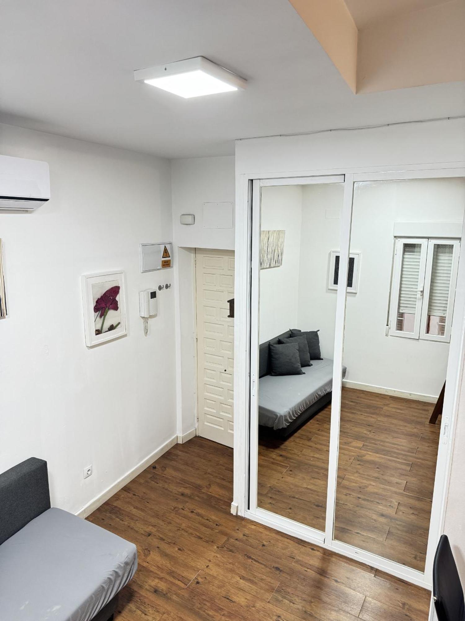 Apartamentos Day Madrid Plaza De Espana Centro Gran Via Sol Malasana エクステリア 写真