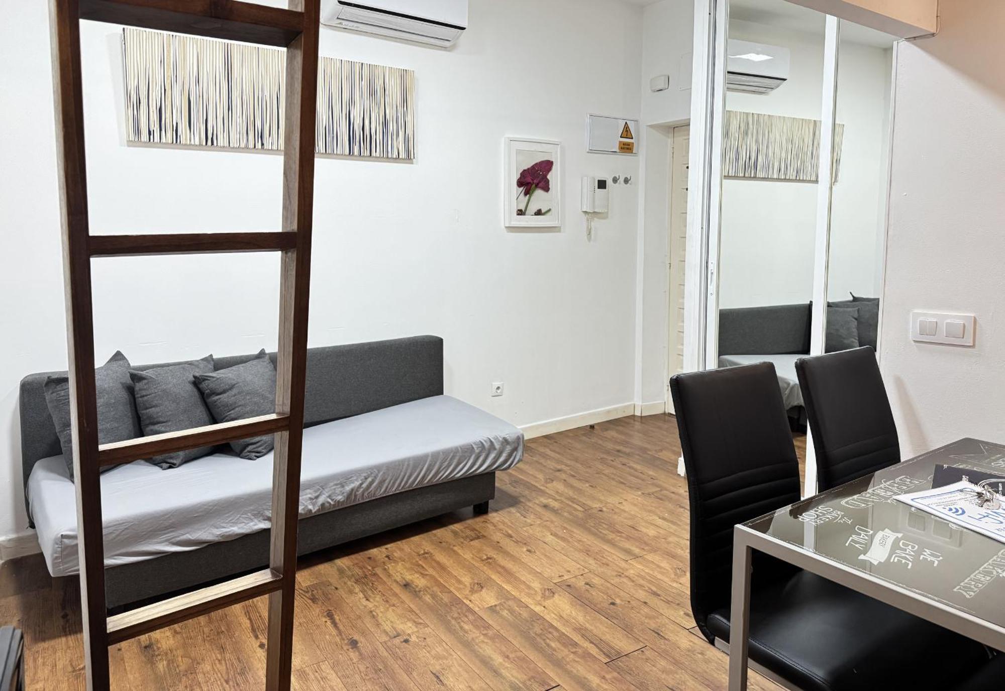 Apartamentos Day Madrid Plaza De Espana Centro Gran Via Sol Malasana エクステリア 写真